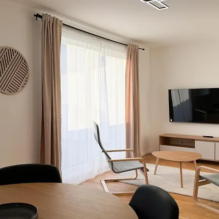 Star Living Near Frankfurt Apartmán