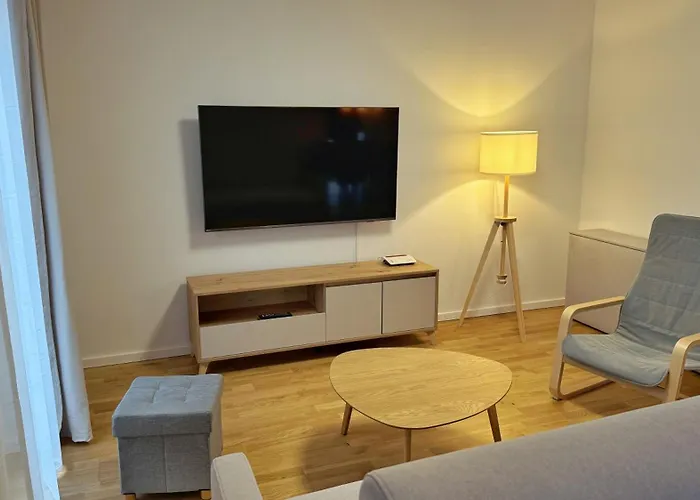 Star Living Near Frankfurt 美茵河畔哈瑙